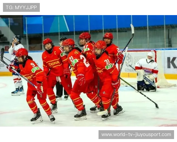 冰球连进三球完成惊天逆转 冰球连进三球完成惊天逆转