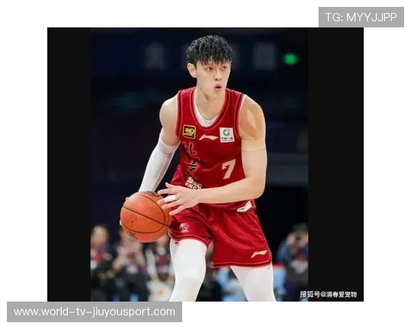 曾凡博获澳洲关注：中国篮球新星闪耀国际舞台