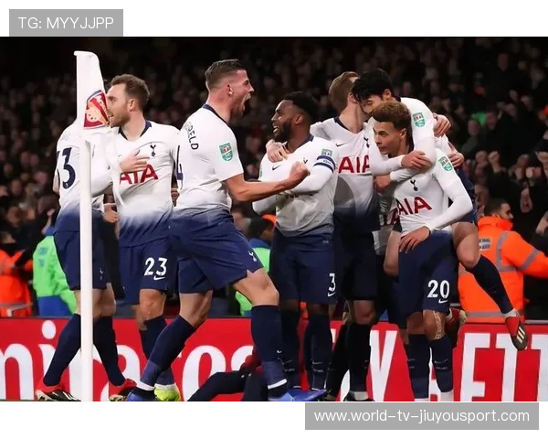 热刺准备租借一名德甲边卫，交易进入尾声