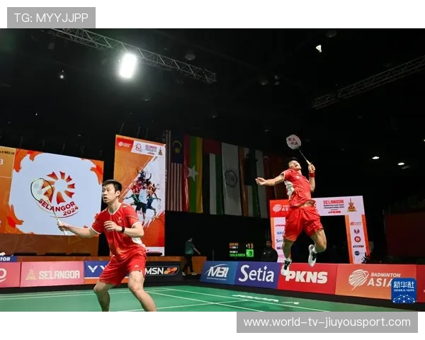 羽毛球亚团赛王正行拉吊结合,底线控制更稳